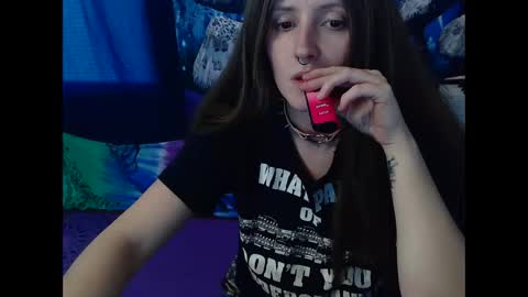 Snapshot of stormythunder chatting on 03-10-26, 06:24 Stormythunder online show from 03-10-26, 06:24