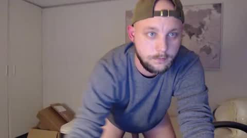 Snapshot of storpik21 chatting on 01-02-25, 08:02 Scandiv online show from 01-02-25, 08:02