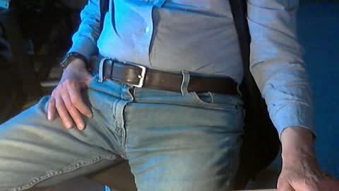 Snapshot of str8_dave chatting on 05-13-26, 07:33 Dave online show from 05-13-26, 07:33