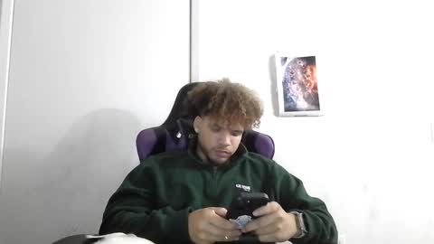 Snapshot of str8dj chatting on 09-23-25, 04:26 Dj online show from 09-23-25, 04:26