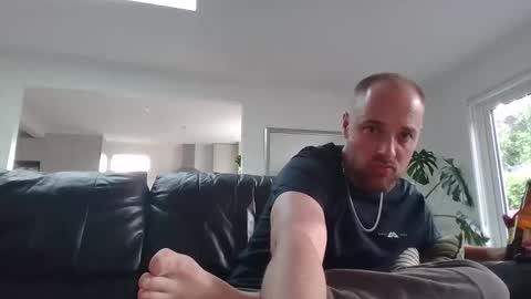 Snapshot of str8feet33 chatting on 12-02-25, 06:19 str8feet33 online show from 12-02-25, 06:19