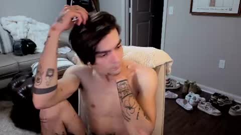 str8whiteboy21 online show from 06-10-26, 06:45