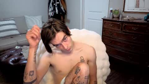 str8whiteboy21 online show from 06-18-26, 04:35
