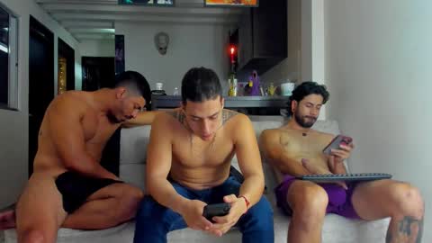 straight__friends online show from 01-16-26, 02:48