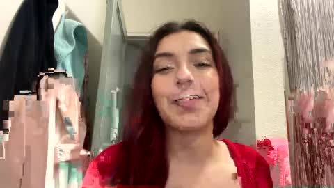 Snapshot of straightoutthetrailer chatting on 12-30-24, 05:26 lucille beatrice luficer call me lucy online show from 12-30-24, 05:26