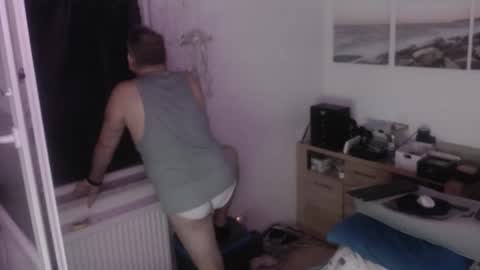 Snapshot of stranger1966 chatting on 10-26-25, 07:53 Stranger online show from 10-26-25, 07:53