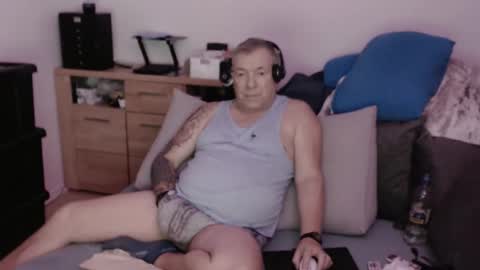 Snapshot of stranger1966 chatting on 11-01-25, 09:50 Stranger online show from 11-01-25, 09:50