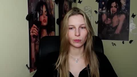 Amalia online show from 04-23-26, 12:40