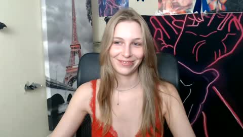 Amalia online show from 06-18-26, 12:09