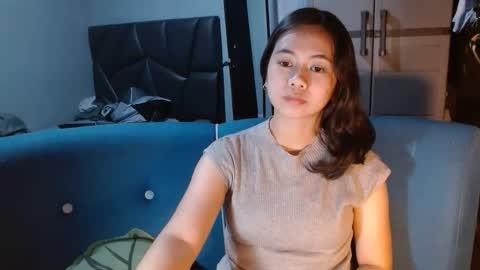 Kisses online show from 03-18-26, 07:22