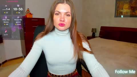 Snapshot of strawberrylux chatting on 05-26-26, 08:43 Strawberrylux online show from 05-26-26, 08:43