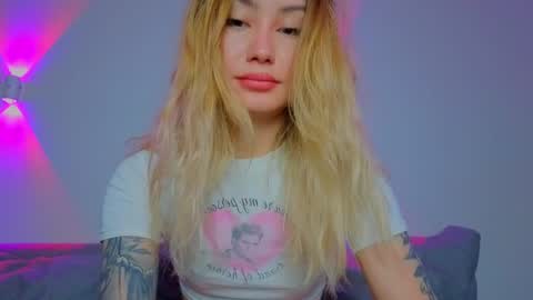 Tati and Lola online show from 04-04-26, 04:44