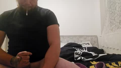 strightman28 online show from 10-12-25, 01:37