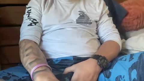 stroking33again online show from 11-19-25, 02:50