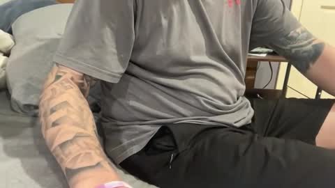 stroking33again online show from 05-19-26, 02:34