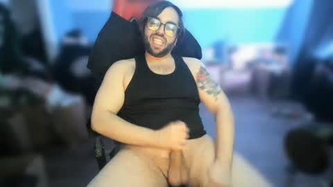 Snapshot of strokingslow420 chatting on 11-10-25, 07:29 Johnny online show from 11-10-25, 07:29