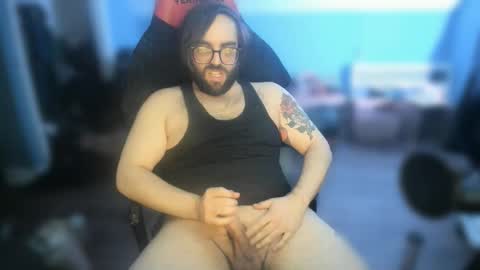 Snapshot of strokingslow420 chatting on 12-15-25, 05:55 Johnny online show from 12-15-25, 05:55