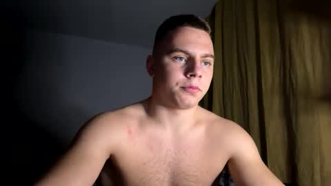 Snapshot of strong_baby chatting on 10-26-25, 04:02 Strong Baby online show from 10-26-25, 04:02