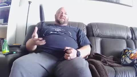 Snapshot of strong_bear89 chatting on 01-12-26, 08:14 strong_bear89 online show from 01-12-26, 08:14