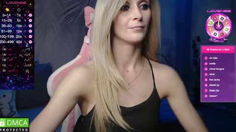 Snapshot of strongalice chatting on 05-12-26, 10:18 The best athletic body on the site online show from 05-12-26, 10:18
