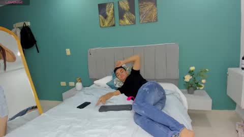 Strong Couple online show from 02-19-25, 02:33