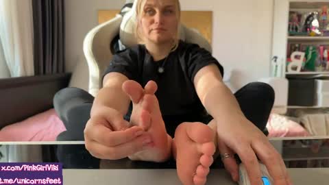 goddess online show from 04-13-26, 02:44