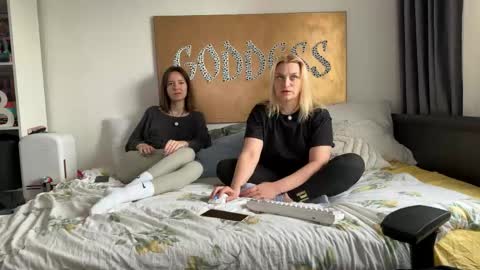 goddess online show from 04-24-26, 12:07