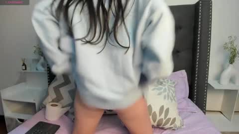 sttrawberry online show from 10-29-25, 01:19