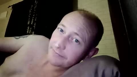 stu_art83 online show from 05-10-26, 12:38