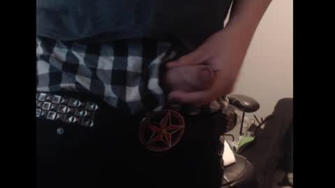 Snapshot of studbeltbro chatting on 09-30-25, 06:29 studbeltbro online show from 09-30-25, 06:29