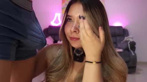 Snapshot of students_porn chatting on 02-13-25, 08:13 students_porn online show from 02-13-25, 08:13