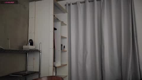 Sofa online show from 04-26-26, 11:13