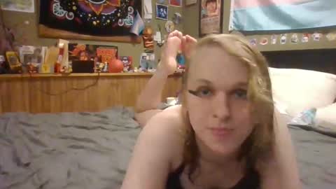 stupidslutjess online show from 05-22-26, 06:53