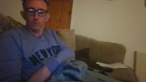 Snapshot of stuuuey73 chatting on 05-12-26, 09:12 stuuuey73 online show from 05-12-26, 09:12