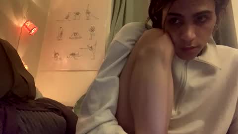 stxllaxcx online show from 05-12-26, 07:16