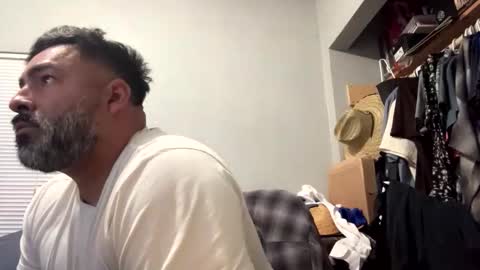 Snapshot of suavecito67 chatting on 10-21-25, 02:34 suavecito67 online show from 10-21-25, 02:34