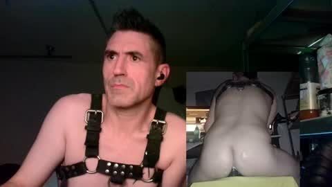 Snapshot of sub4black chatting on 05-21-26, 11:45 Sub2ChocoLad online show from 05-21-26, 11:45