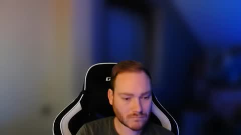 Snapshot of sub_austr chatting on 12-16-25, 09:42 sub_austr online show from 12-16-25, 09:42