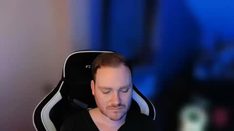 Snapshot of sub_austr chatting on 03-13-26, 11:00 sub_austr online show from 03-13-26, 11:00