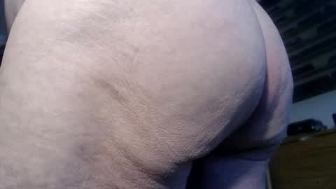 Snapshot of subibuns chatting on 11-22-25, 02:38 Marcel online show from 11-22-25, 02:38