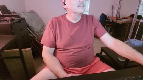 Snapshot of sublcr chatting on 11-09-25, 09:13 sublcr online show from 11-09-25, 09:13