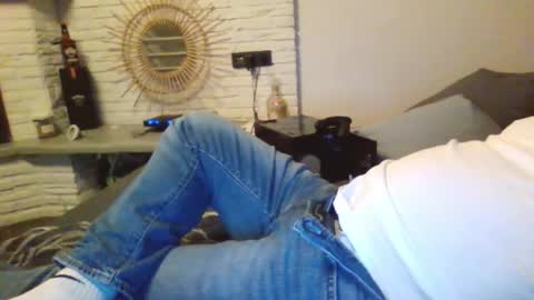 Snapshot of submissivguy chatting on 09-23-25, 07:28 submissivguy online show from 09-23-25, 07:28