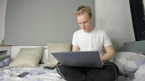 Kevin online show from 09-22-25, 06:21