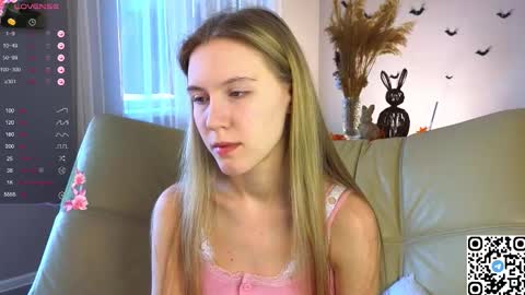 Snapshot of succubelle chatting on 11-01-25, 06:15 Eda online show from 11-01-25, 06:15