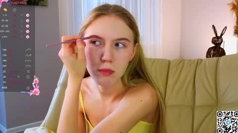 Snapshot of succubelle chatting on 11-09-25, 06:33 Eda online show from 11-09-25, 06:33