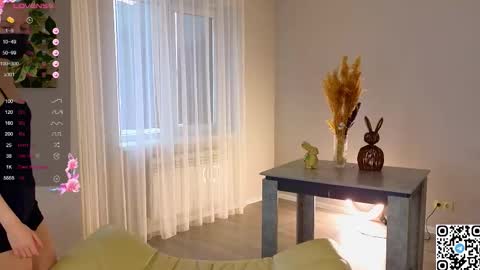 Snapshot of succubelle chatting on 11-21-25, 06:34 Eda online show from 11-21-25, 06:34