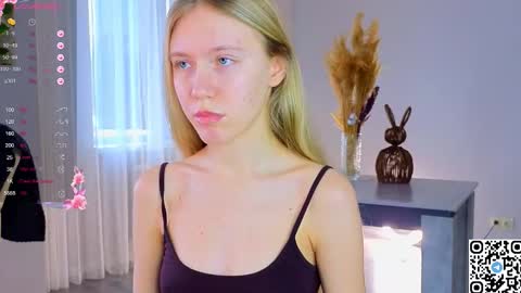 Snapshot of succubelle chatting on 11-24-25, 06:13 Eda online show from 11-24-25, 06:13