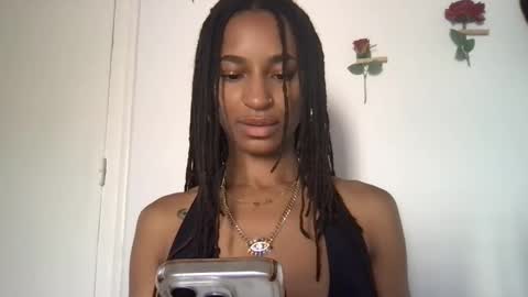 Snapshot of succubussirena chatting on 06-01-26, 03:47 Succubus Sirena online show from 06-01-26, 03:47