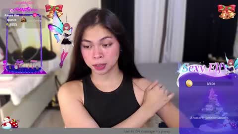 Snapshot of suckablechick chatting on 12-23-24, 10:21 Marry online show from 12-23-24, 10:21