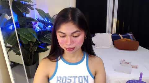 Snapshot of suckablechick chatting on 01-14-25, 04:04 Marry online show from 01-14-25, 04:04